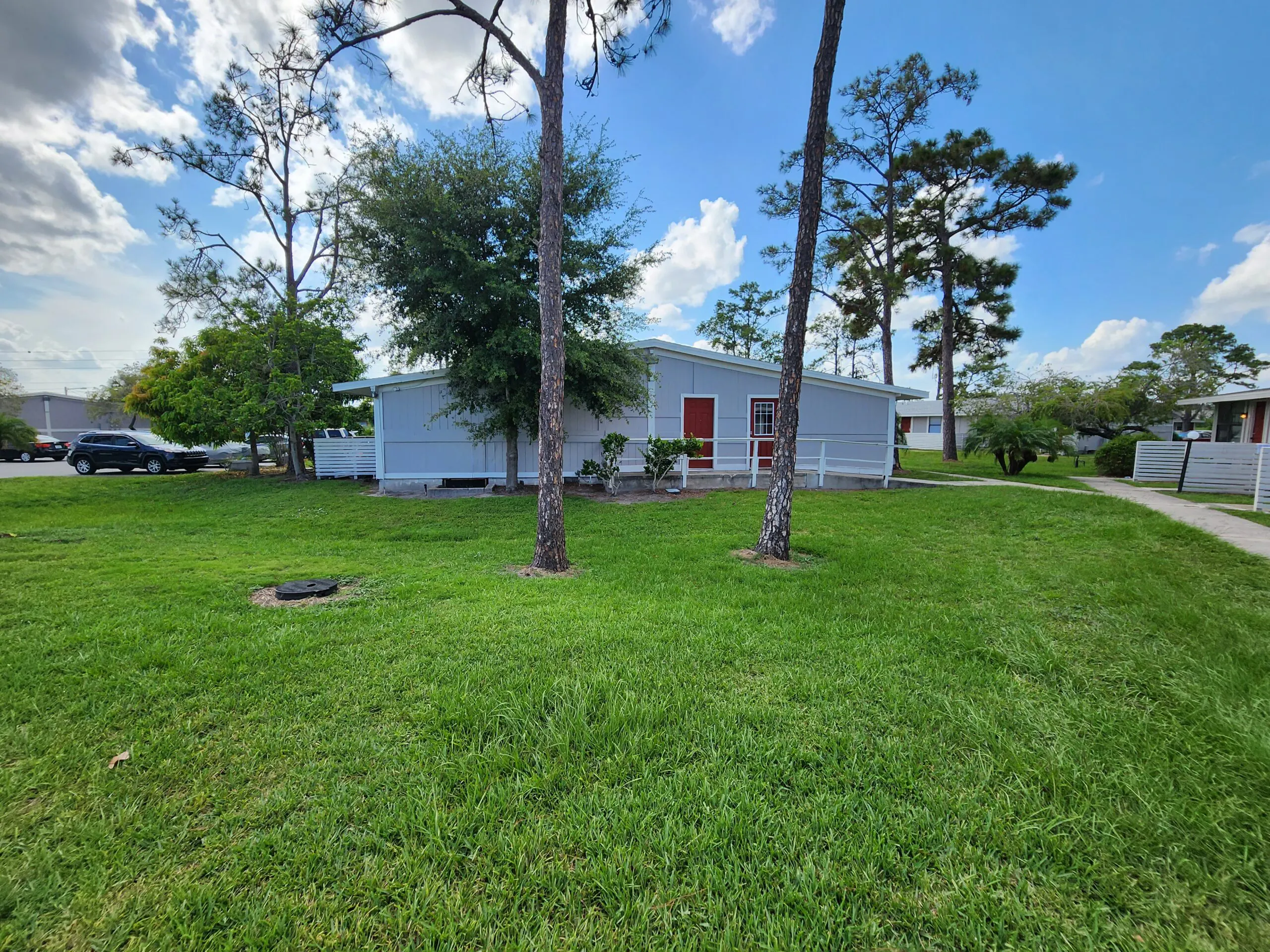 Open green space at Heatherwood Apartments